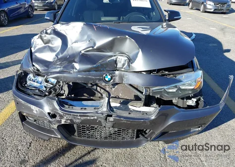 2017 BMW 330I z USA, uszkodzony, nr VIN WBA8B9C37HK886015